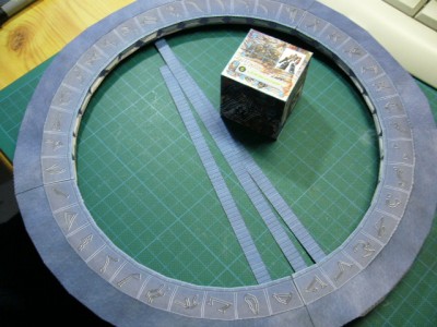 P1010129.JPG (152.79 Kio) Vu 13254 fois Ici, l'anneau extérieur qui accueillera les chevrons est posé, et préparation du champ intérieur