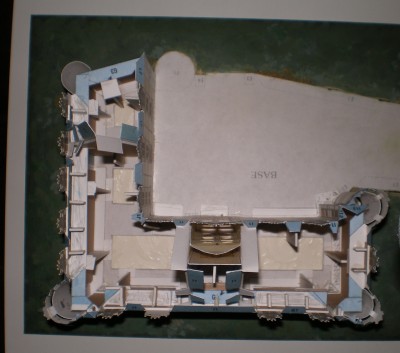 Structure renforcée avec du carton 2mm.