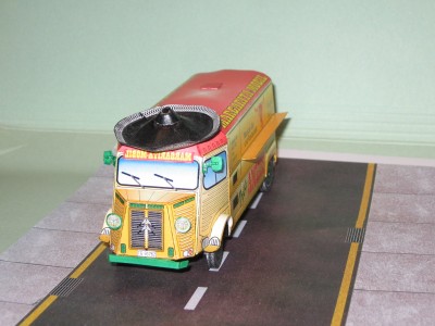 009.JPG