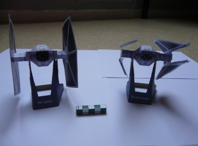 un chasseur tie et un interceptor tie