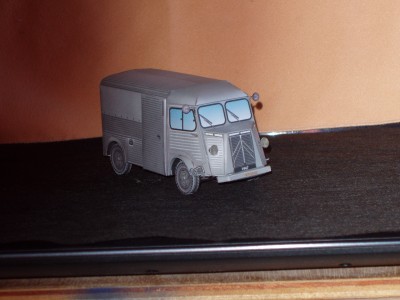 HY Salon 1947005.JPG