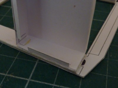 P1210515.JPG (179.47 Kio) Vu 2893 fois Le papier épais est difficile de plier, donc je préfère mettre des "flaps" séparés