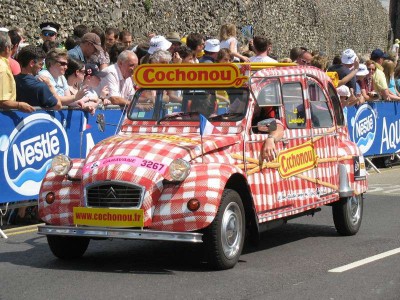 Citroen%202cv%20limousine%20cochonou%201.jpg