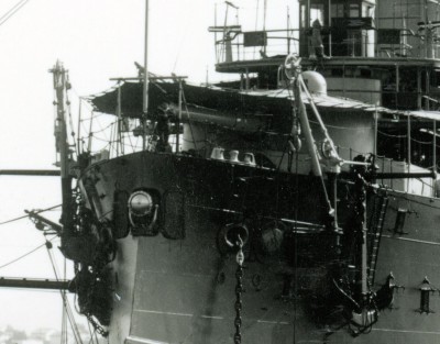 060 Jauréguiberry Bow Searchlight.jpg