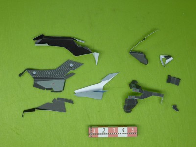 Le pliage et la teinte des chants