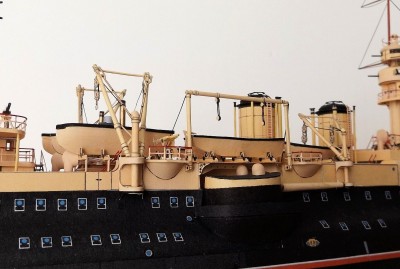 328 Starboard Hoists.jpg