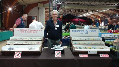 criquet satnd onet.jpg