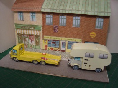 H dans la rue de Camille 1.jpg