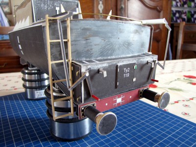 Tender-AR4.jpg