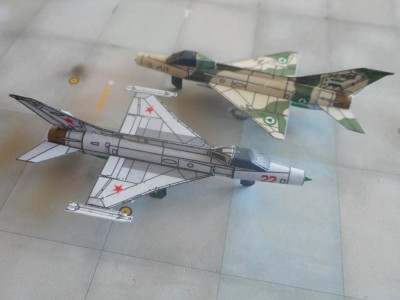 avec un MiG-21F-13/Avia S-106