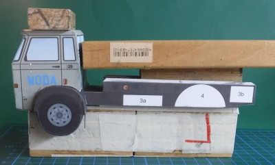 Connectez le châssis à la cabine du conducteur et laissez-le sécher...