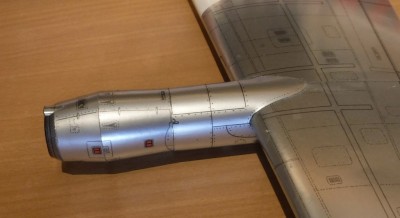 DSCF0039.JPG (136.77 Kio) Vu 1674 fois ... collez maintenant la nacelle moteur SANS la partie inférieure...