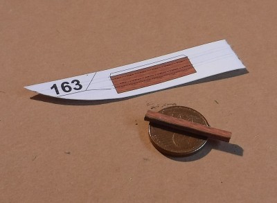 Maintenant les deux dernières parties de la feuille de construction du modèle...