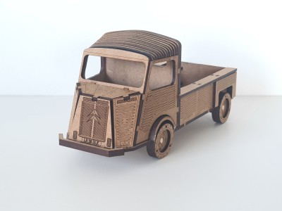 Citroen HY pick up model front left.jpg