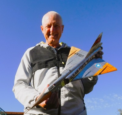 Merci pour votre grand intérêt pour le rapport de construction et pour tous vos encouragements.<br /><br />Cordialement,<br />Kurt