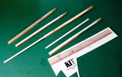 DSCF0025.JPG (200.15 Kio) Vu 8043 fois … J’insère à nouveau du carton de 1 mm d’épaisseur et de 3,5 mm de large dans le mur de soutènement.