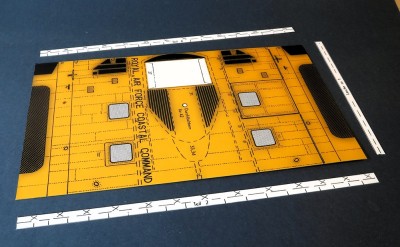 n commence par la section 1 du fuselage et les languettes 2 et 3…