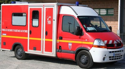 800px-Vsav_pompiers_france.JPG