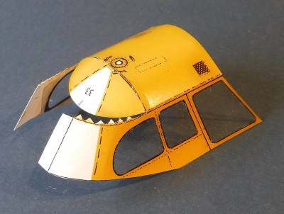 …coller ensuite la partie supérieure étape par étape, en laissant sécher entre chaque application de colle !<br /><br />Cordialement,<br /><br />Kurt