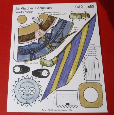 Voici les figurines sur la photo. La première est le porte-drapeau Jan Visscher Cornelisen…