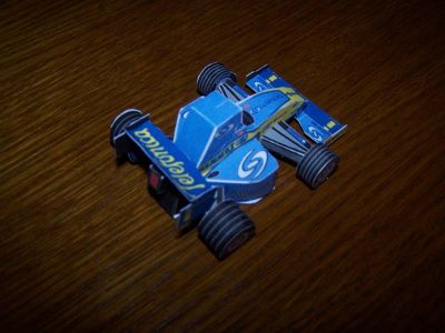 RENAULT R24 
petit montage sympa, Aout 2006.
Pour affrir a un ami renaultiste !
(ca vaut pas une peugeot!!)
