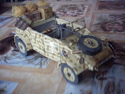 kubelwagen de la "DAK"

