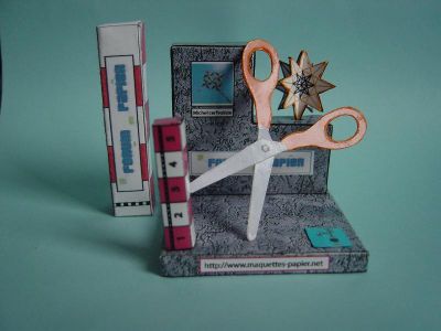 Les ciseaux orange de Trac
Un grand merci Trac
