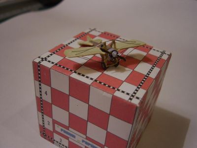 Deperdussin de MonsieurE
En papier photo au 1/220Â° environ


