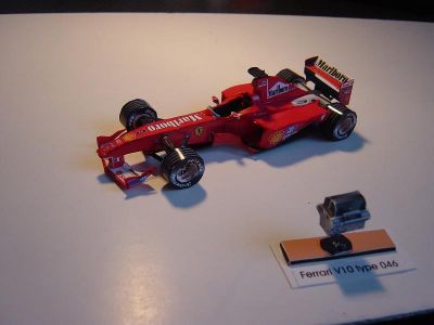 Ferrari rouge de Asahi F1
Un de mes fils en voulait une pour NoÃ«l !
Il n'a pas eu les clÃ©s, mais il Ã©tait content quand mÃªme
