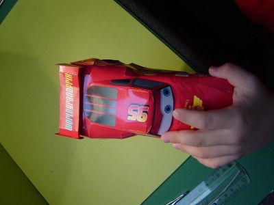 Lightning McQueen cars 2 de Paper Replika
En service . . .
