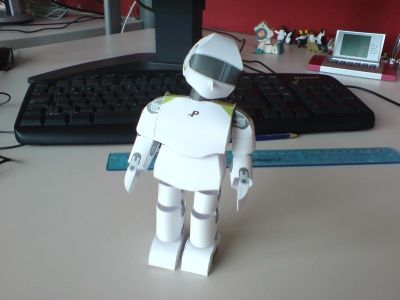 Robot Pino
