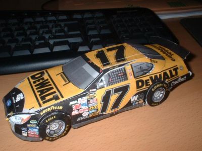 Nascar 2
NASCAR de Kenseth, montÃ©e fin 2006...mon premier paper model.
