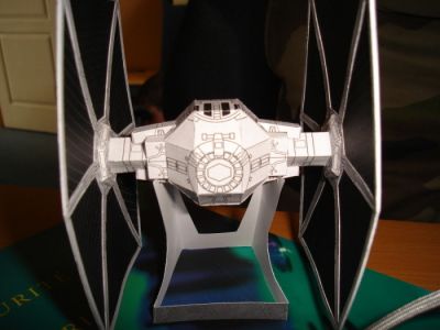 tie fighter
vue arriere
