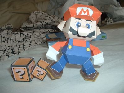 mario
il ne tenait pas debout, heureusement que les blocs sont la :)
