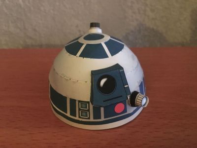 R2D2 - En cours de montage
