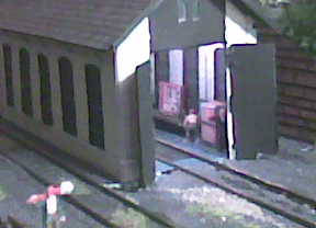 Vue intÃ©rieur remise Ã  locomotive
Construction basÃ©e sur la remise Ã  locomotive autrichienne Gleimo. BÃ¢timent de base allongÃ© et sur-Ã©levÃ© pour permettre le passage d'engin plus grands que prÃ©vu Ã  l'origine
