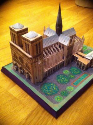 notre dame
rÃ©alisation personnelle d'aprÃ¨s le modÃ¨le fournit par Canon 
