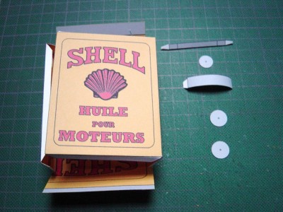 garage shell 02.jpg (194.51 Kio) Vu 12170 fois Les pièces découpées et pré-pliées