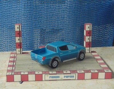 Triton 2.JPG