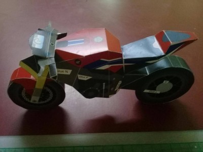 moto 02 2.jpg