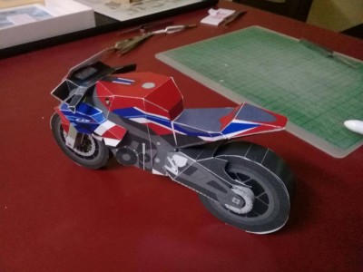 moto 03 1.jpg