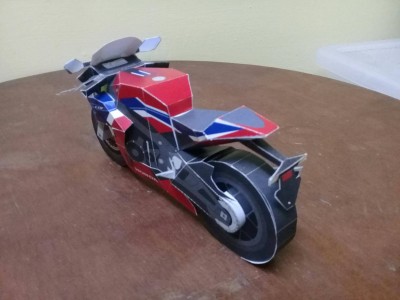 moto 05 3.jpg