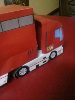 ferrari motorhome 00 5.jpg